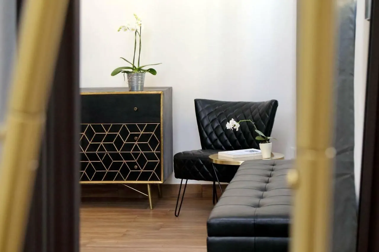 31 Borgo Allegri Apartment Florence