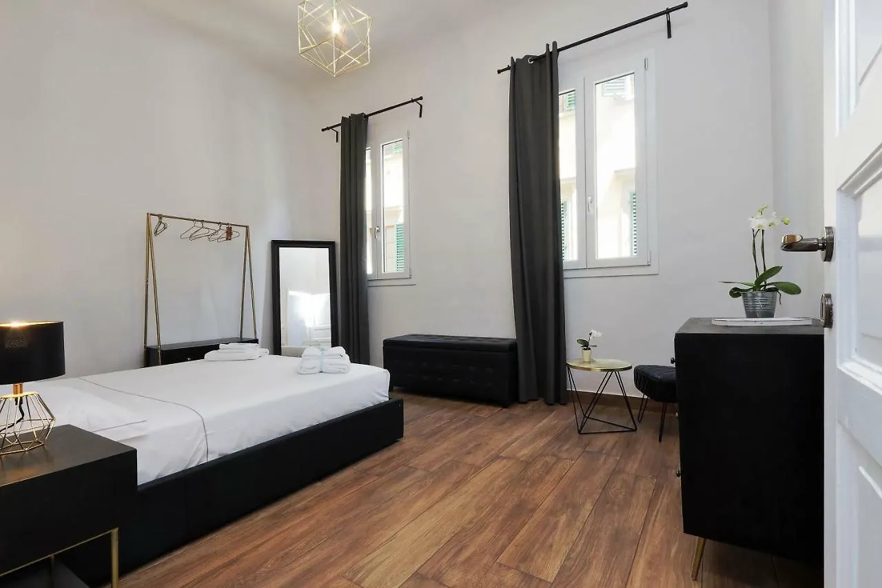31 Borgo Allegri Apartment Florence